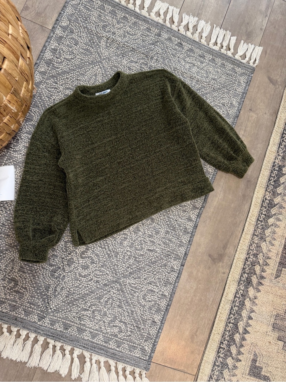 New Old Navy Girls Cozy Mock-Neck Chenille Sweater Olive Green Large - Picture 4 of 13